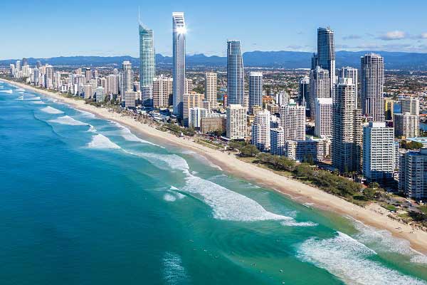 Gold Coast Australia beach - mature singles Gold Coast